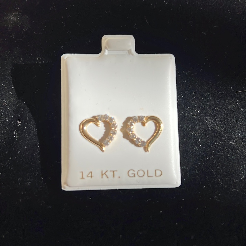 14 Kt Italian yellow gold heart 💜